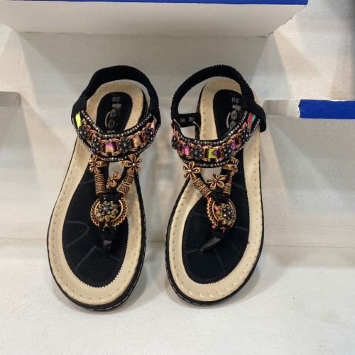 Ladies belt sandal black