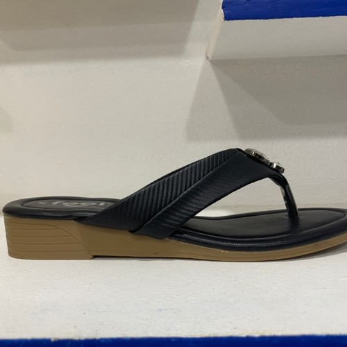 Ladies sandal black