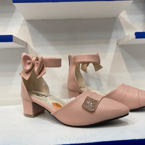 Girl&#039;s belt heel pink